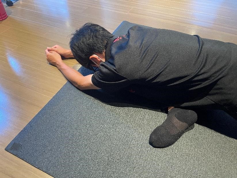 日課にしてほしい股関節のストレッチ!