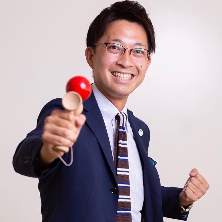けん玉パフォーマー花野井潤さん、塩野入知子さん