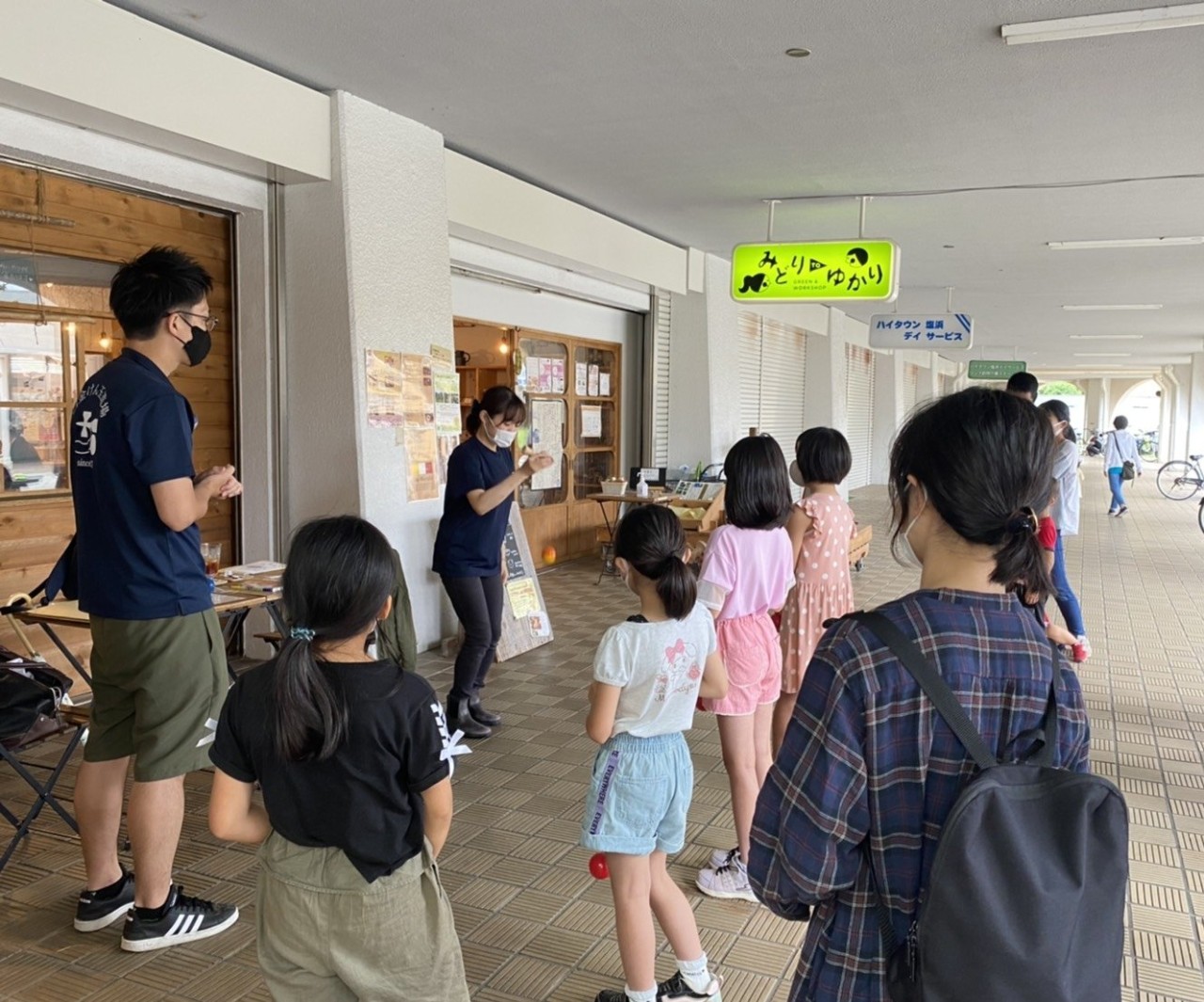 けん玉パフォーマー花野井潤さん、塩野入知子さん