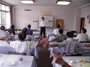 潜入捜査!ゴルフで健康経営!?どんな指導が受けられるのか?