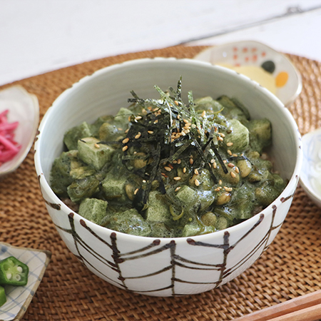 栄養満点ねばねばクロレラ丼