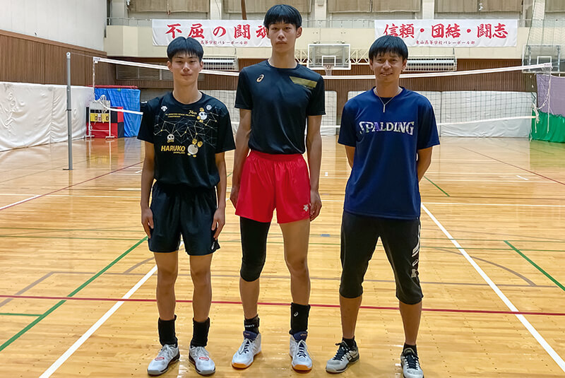 『現在の輝きと将来の輝きが共存する場所。』 東山高校バレーボール部